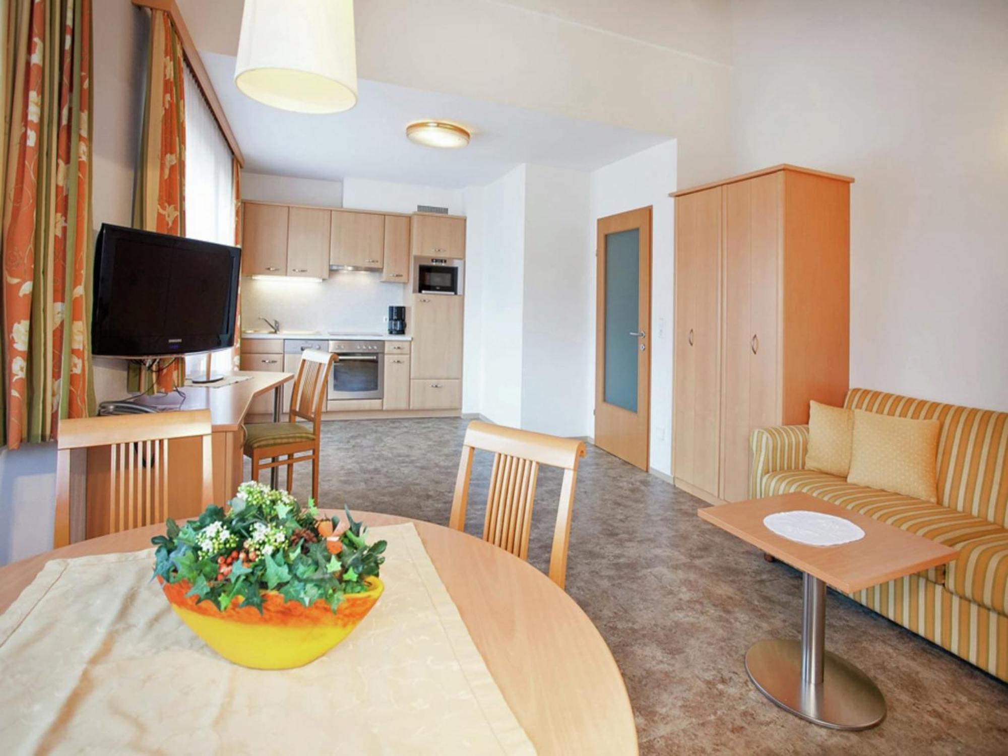 Attractive Holiday Home In Kaltenbach On The Ski Slope Штумм Экстерьер фото